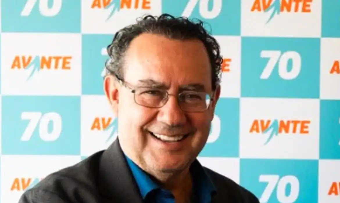 Augusto Cury defende semipresidencialismo nas eleições 2026