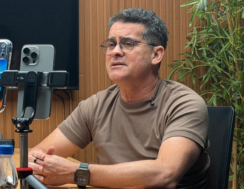 Quatro candidatos aparecem em disputa equilibrada no Amazonas