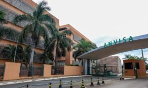 Anvisa reforça cuidados com canetas emagrecedoras e substâncias irregulares