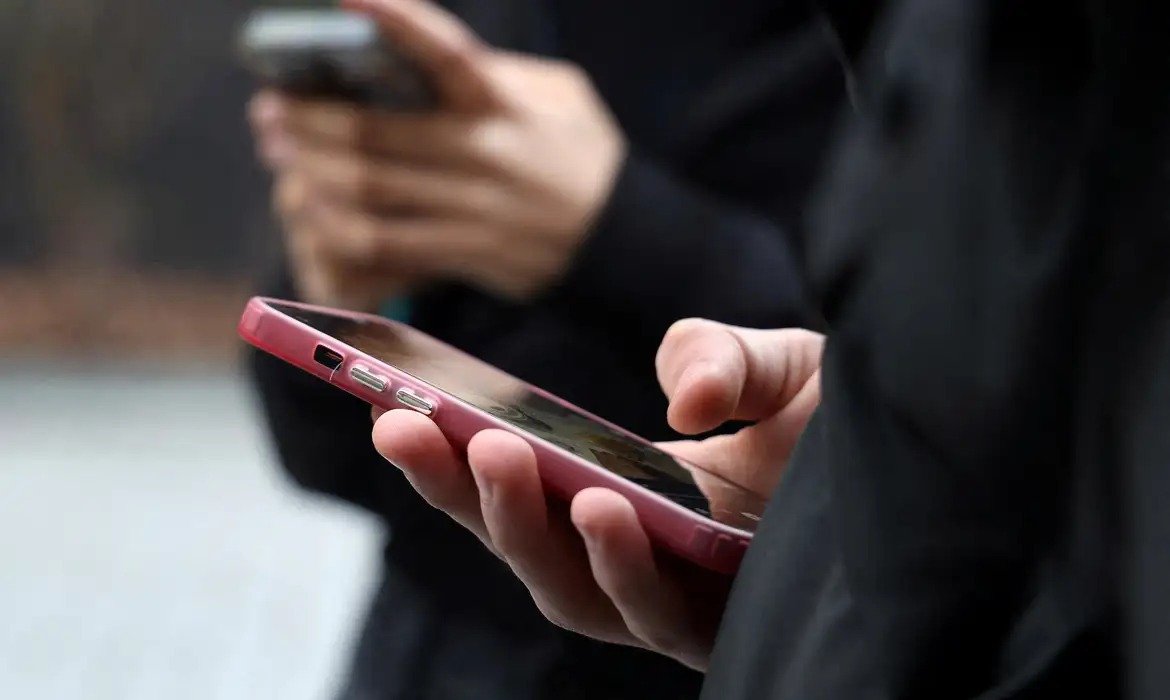 STF recebe pedido para manter internet móvel na votação STF recebe pedido para manter internet móvel na votação